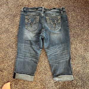 Vigoss Jean capris size 18 heritage fit